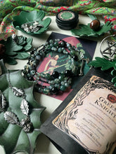 Load image into Gallery viewer, The Green Knight (long strand)